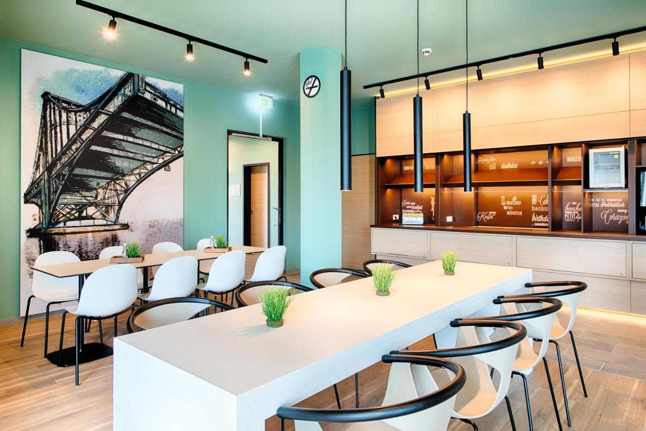 B&B Hotel Wilhelmshaven Bagian luar foto